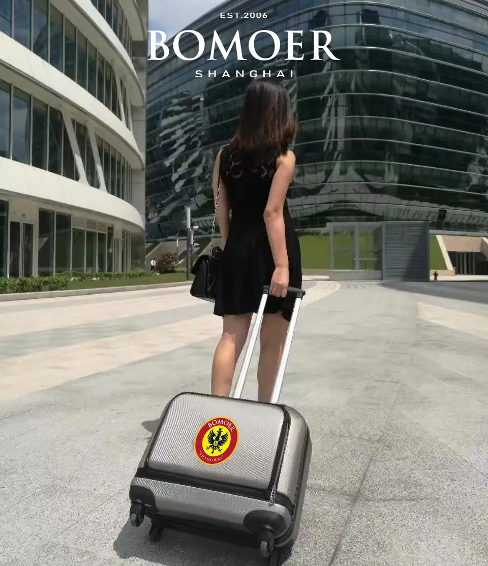 BOMOER铂缦免费上门量体定制衬衫服务